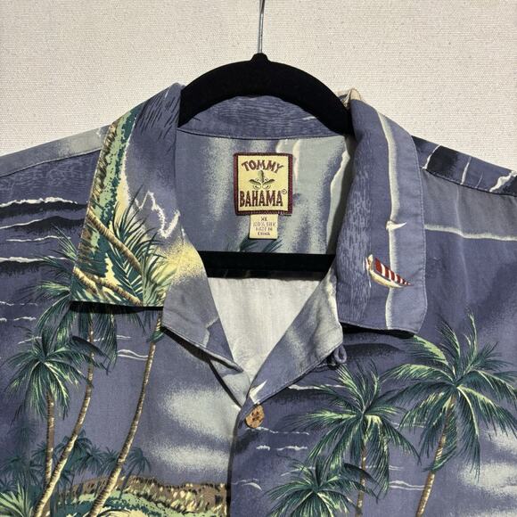 Tommy Bahama Hawaiian Shirt Men's XL 100% Silk Sailboat Camp Palm Trees AOP - Picture 2 of 9